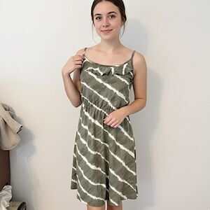 LOFT Green & White Tie-Dye Striped Ruffle Spaghetti Strap Dress Size Medium